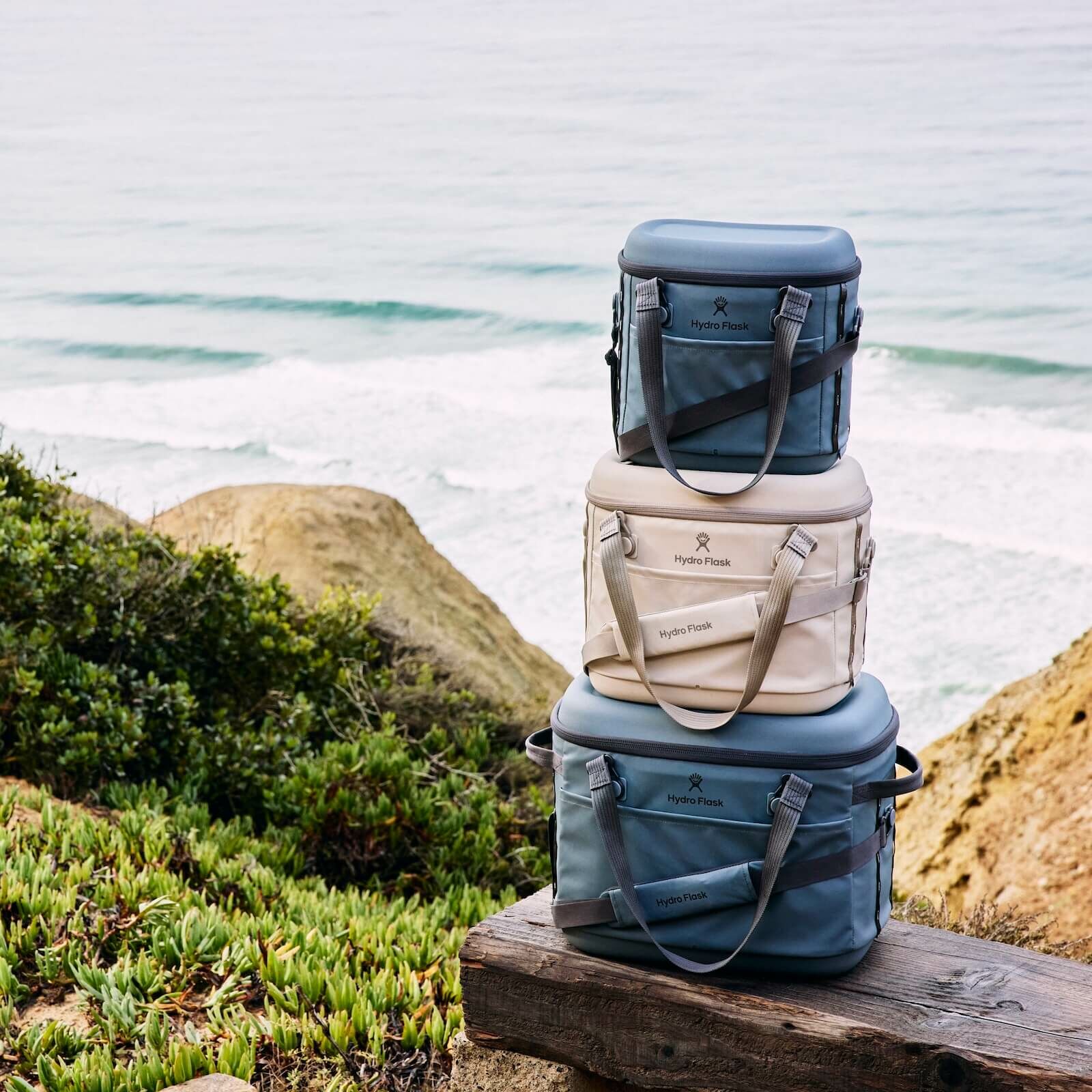 Hydro Flask Carryout™ Soft Cooler 30 L - Image 8